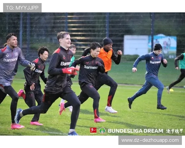 德甲俱乐部青训营开放日，吸引千名少年参与